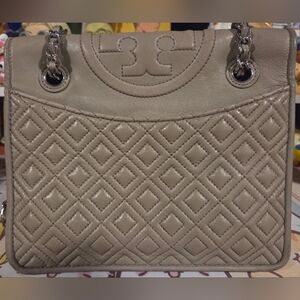 Tory Burch Fleming Quilted Cream Shoulder Bag with Adjustable Chain Strap